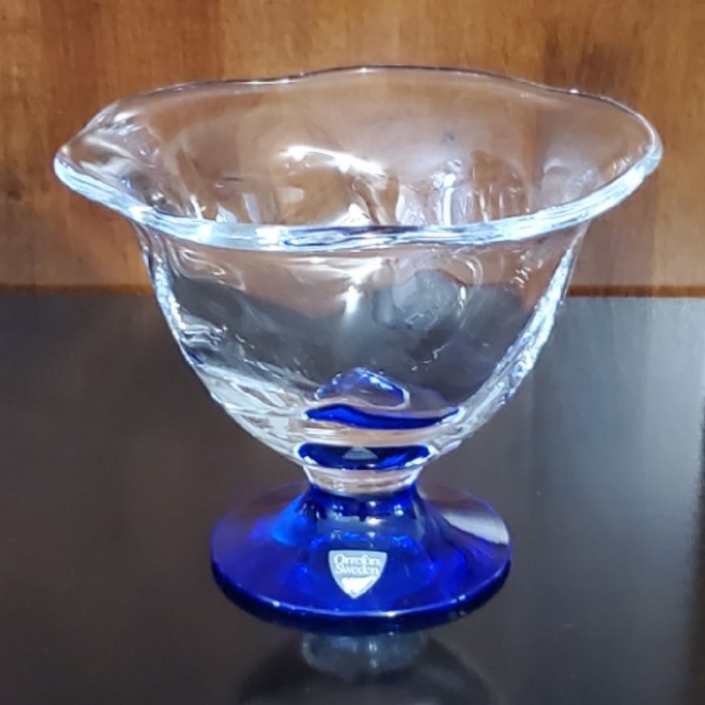 Orrefors Crystal Clear Bowl & Blue Pedestal Base - Picture 9 of 13